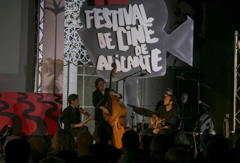 El XV Festival de Cine de Alicante será recordado principalmente por su carga simbólica y de reconocimiento al papel de la mujer.