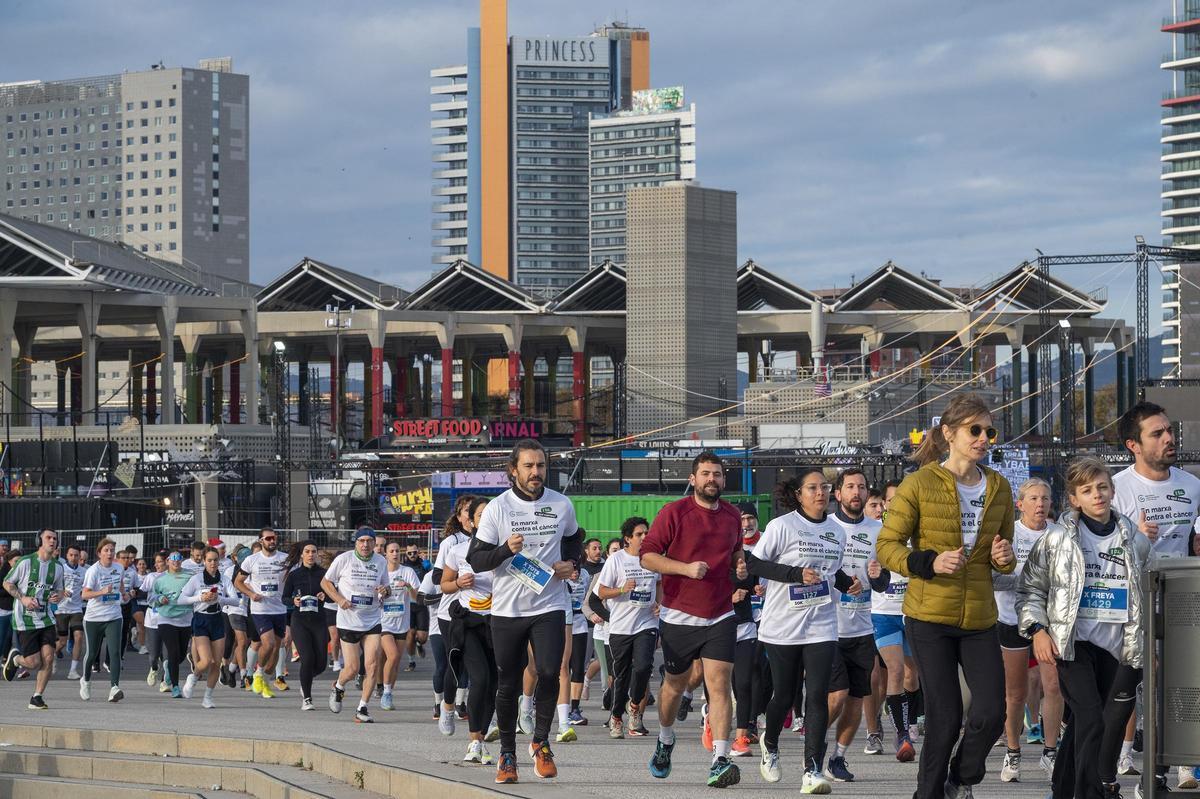 Barcelona corre contra el cáncer en el Fòrum