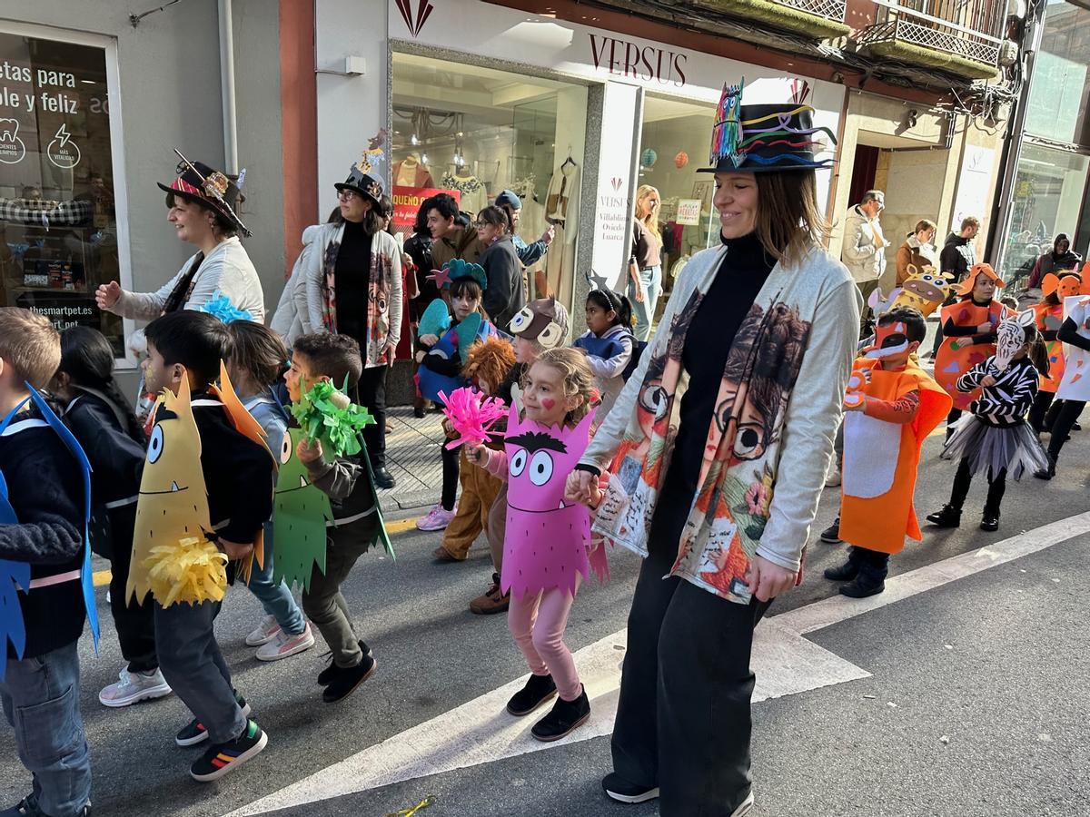 En imágenes: el creativo desfile de carnaval de los colegios de Luarca