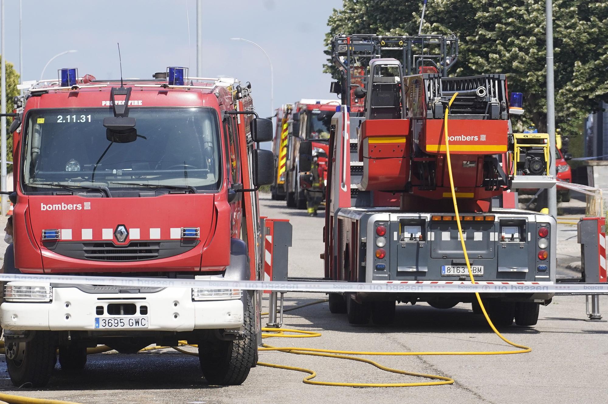 Un incendi destrossa una fàbrica de bicicletes a Vilablareix