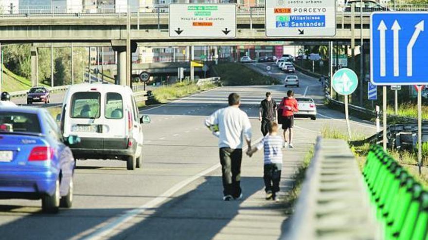 La autovía del Príncipe de Asturias aún espera que le «pacifiquen» el tráfico