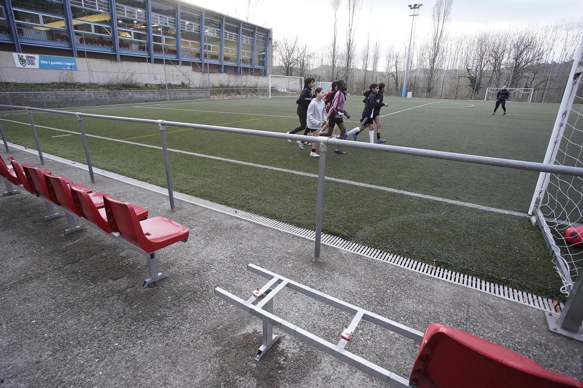 El Pontenc reclama un camp «digne»