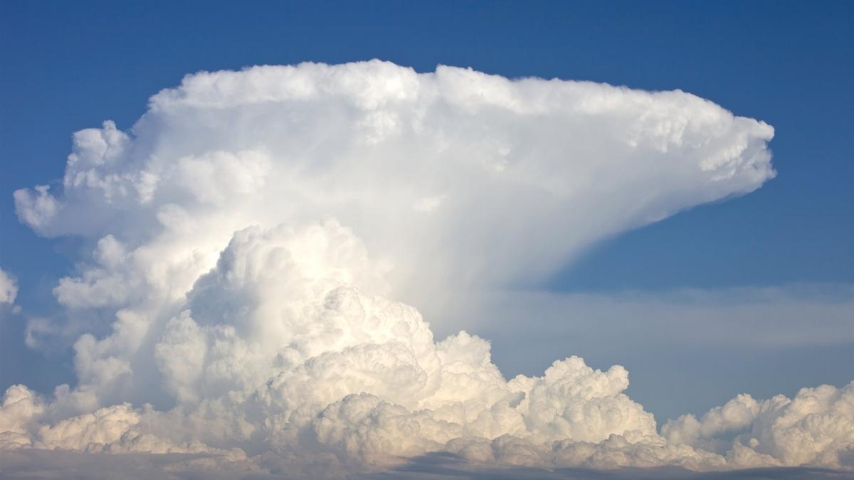 Las nubes pueden mostrarnos situaciones de tiempo estable, desarrollos de tormentas o fuertes vientos.