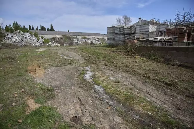 Les imatges del solar on s'aixecarà el nou jutjat de Santa Coloma de Farners