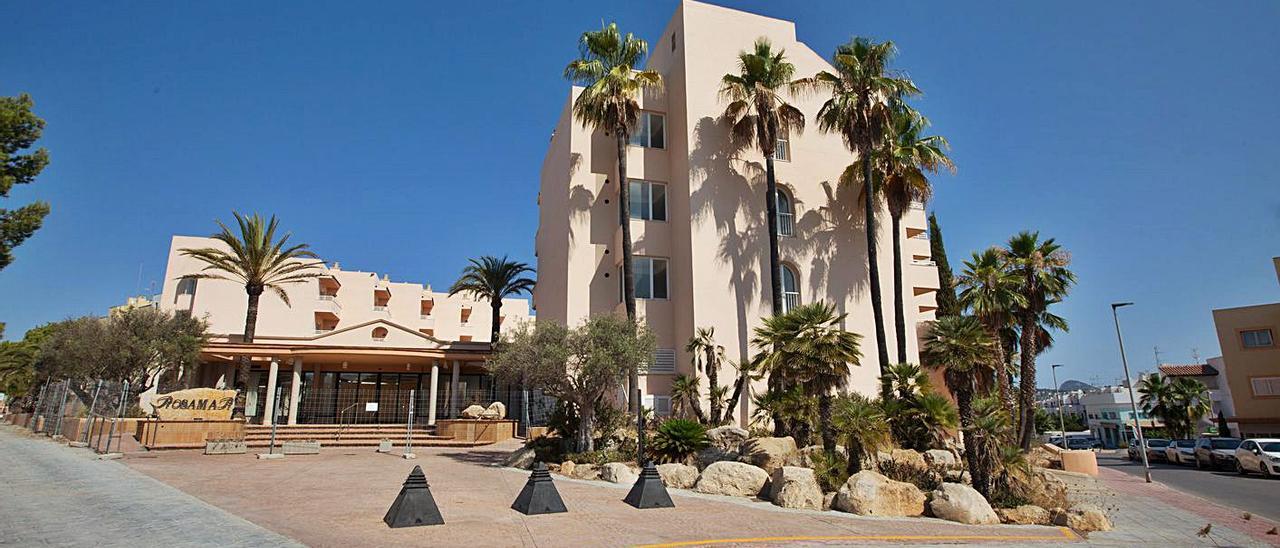 Los apartamentos Rosamar, el último hotel puente habilitado en Ibiza.
