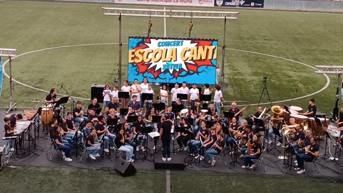 Participantes en una edición pasada de Xàtiva Canta.