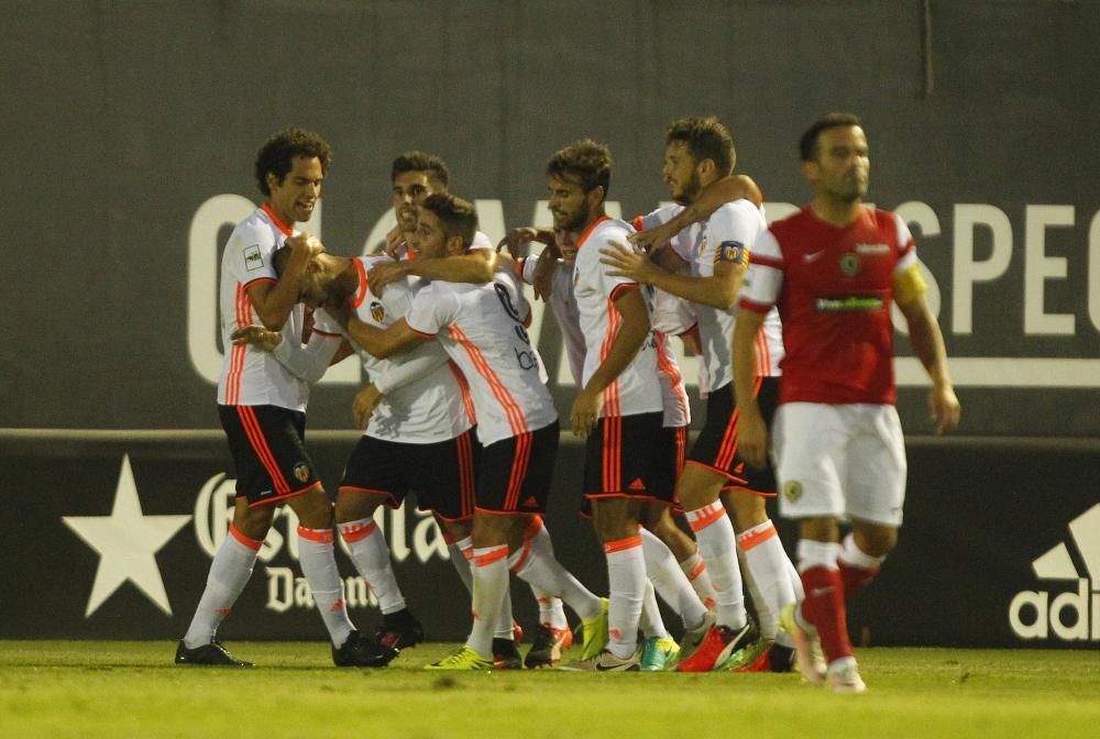 Las mejores imágenes del Valencia Mestalla - Hércules