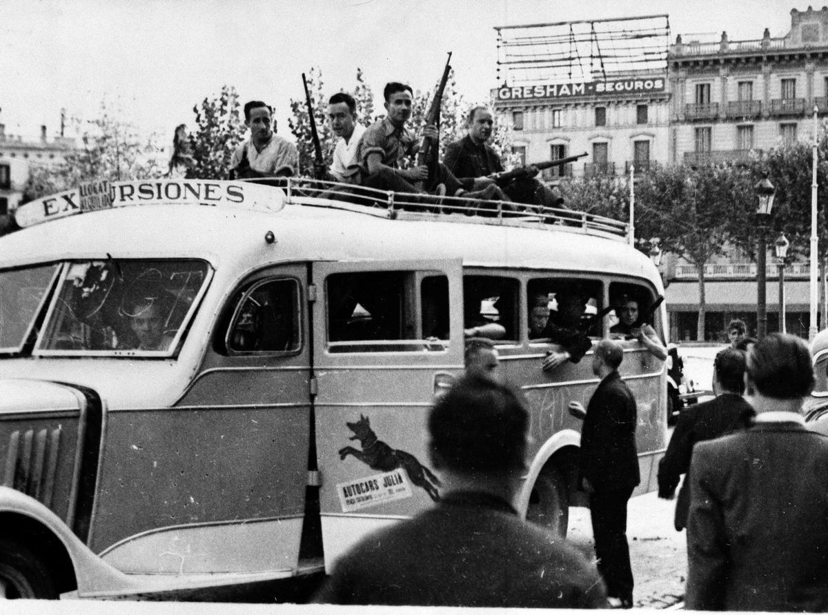 Fotos históricas de AP de la guerra civil en Barcelona y alrededores.