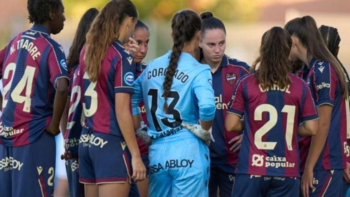 Les jugadores del Llevant, preocupades per l'actual situació