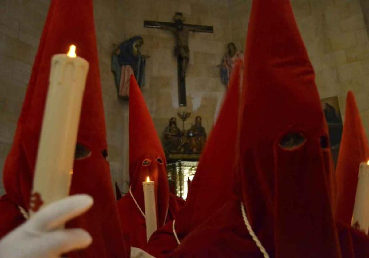 Semana Santa en Benavente: Y la noche se quedó muda