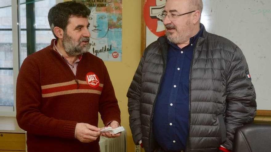 Ramón Vidal, secretario comarcal de UGT, y Roberto García, secretario xeral de Unións Agrarias. // R.V.