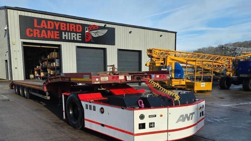 L'Estat avala un projecte del Port d'Alacant per a descarregar vaixells amb vehicles robòtics