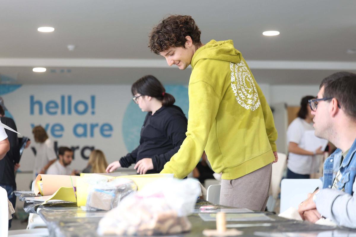 La asociación Com Tu! participa en el programa ocio y respiro en un hotel en Ibiza