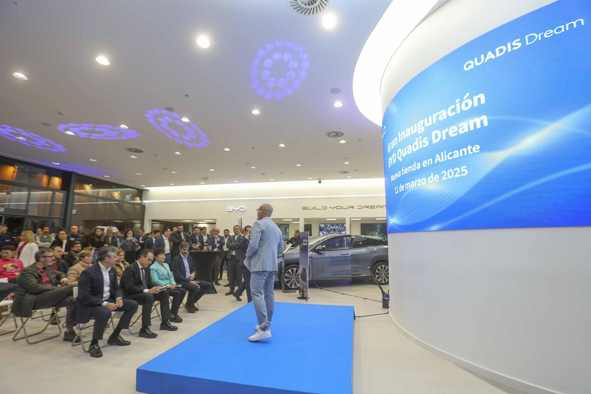 QUADIS Dream inaugura el primer centro BYD en Alicante.
