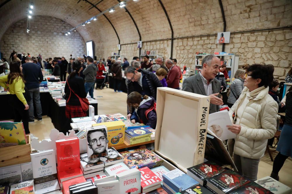 El libro en catalán incrementa sus ventas en el Aljub de Es Baluard