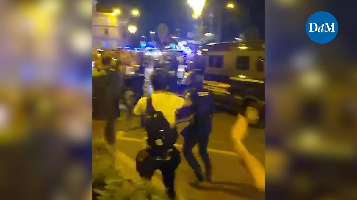 VÍDEO | La Policía Nacional convierte en violenta una protesta pacífica contra la saturación turística en Mallorca