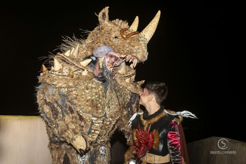 Suelta de la Mussona en el Carnaval de Águilas