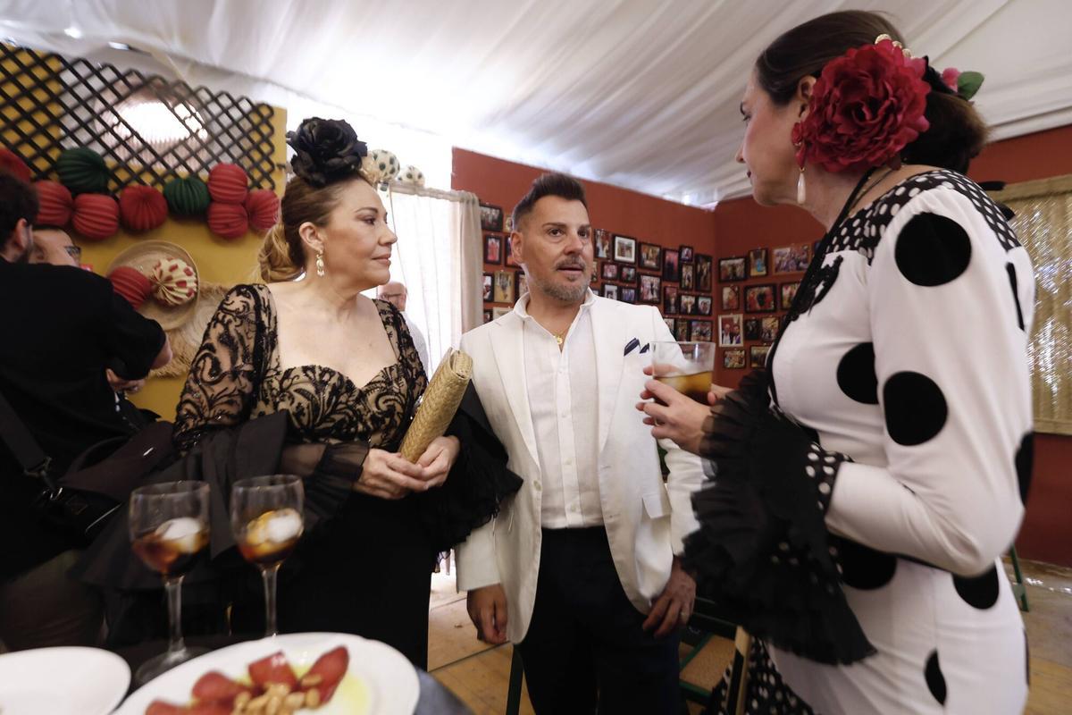 Las recepciones llenan de ambiente el martes de Feria de Córdoba