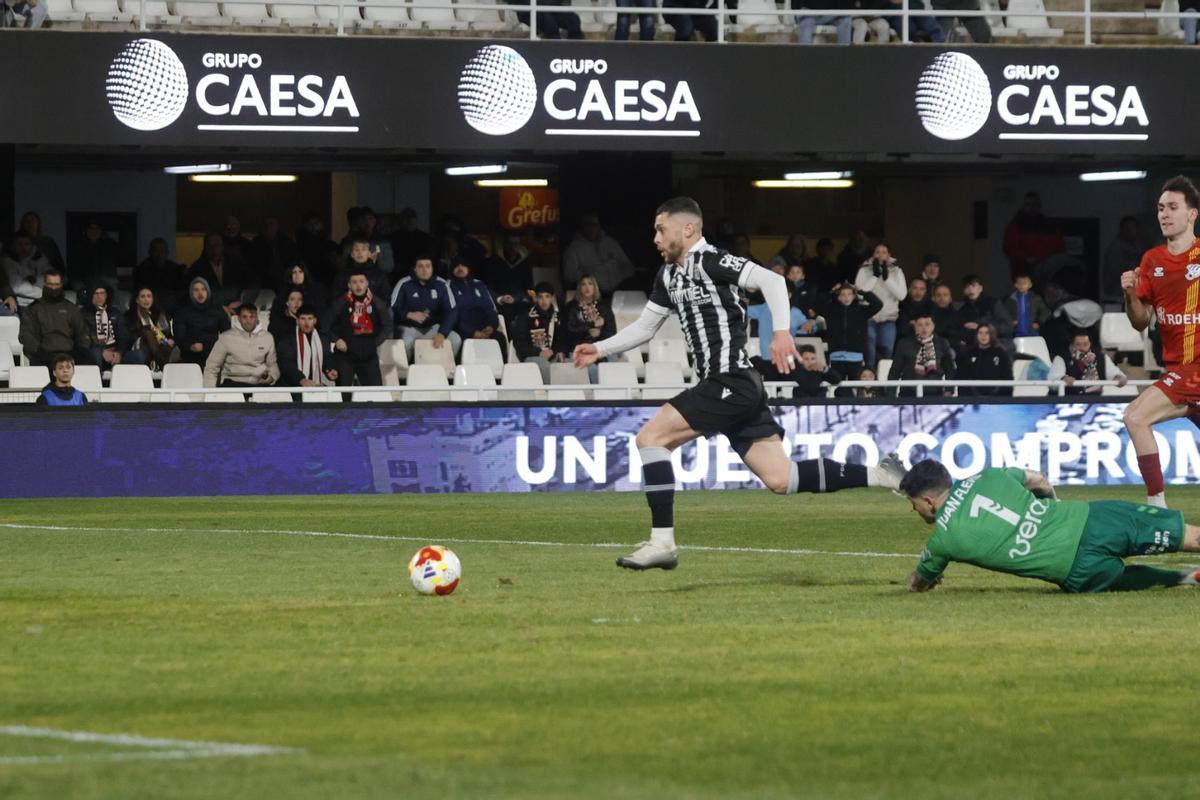 Todas las imágenes del encuentro entre el FC Cartagena y el CE Europa