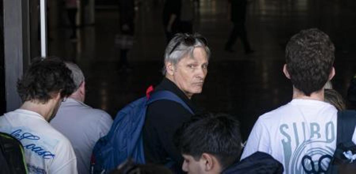 Vigo Mortensen en la estación de Sants de Barcelona.