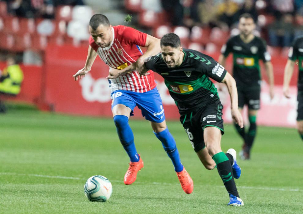 Un momento del Sporting de Gijón-Elche