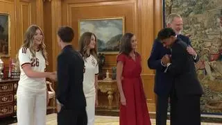 Celebración de España por el Mundial, en directo: última hora de la rúa de la selección española por Madrid y la fiesta en Cibeles, hoy en vivo