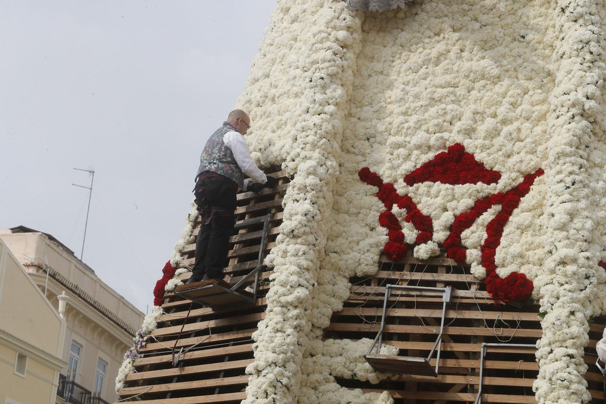 Búscate en el segundo día de ofrenda por la calle de la Paz (entre las 15:30 a las 17:00 horas)