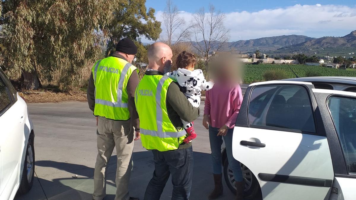 Momento de la intervención policial.
