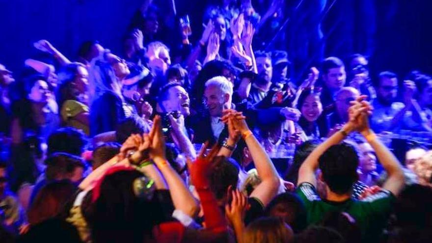 Cotillones, "macrofiestas" y horarios ampliados en Extremadura: claves y recomendaciones para el ocio nocturno esta Navidad