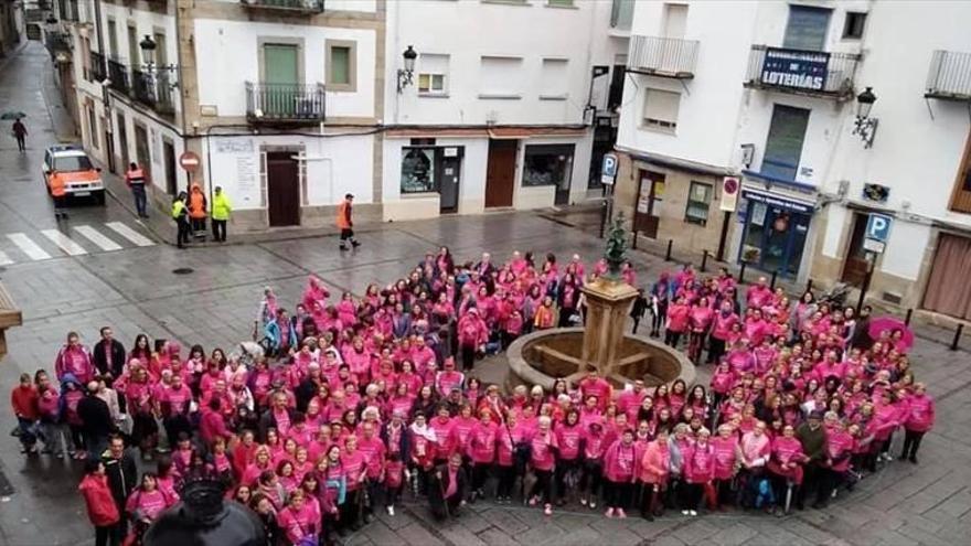 Casi 3.000 € recaudados con la Marcha Rosa