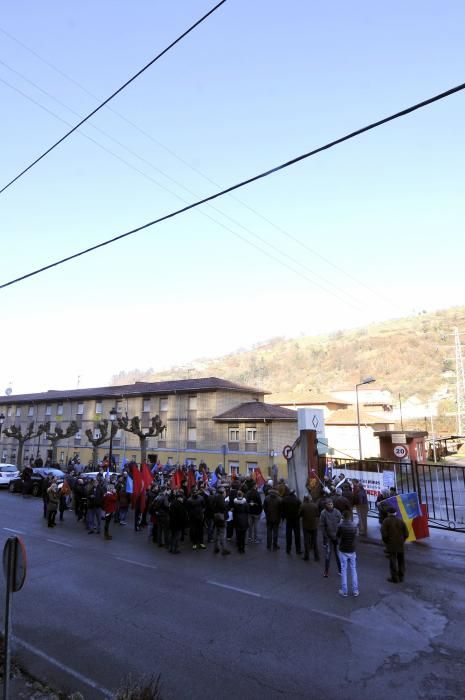 Protesta por el cierre del Pozo María Luisa