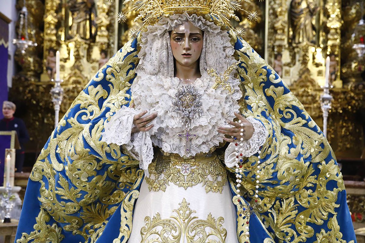 El nuevo manto de la Virgen de la Trinidad, en imágenes