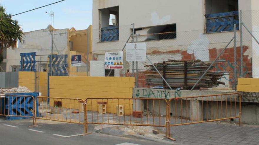 Una imagen de un edifcio en construcción en la comarca de la Vega Baja