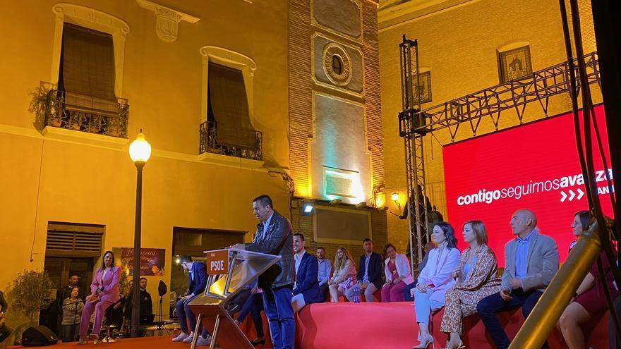 Cientos de vecinos, en la presentación de Juan Jesús Moreno, candidato del PSOE en Mula