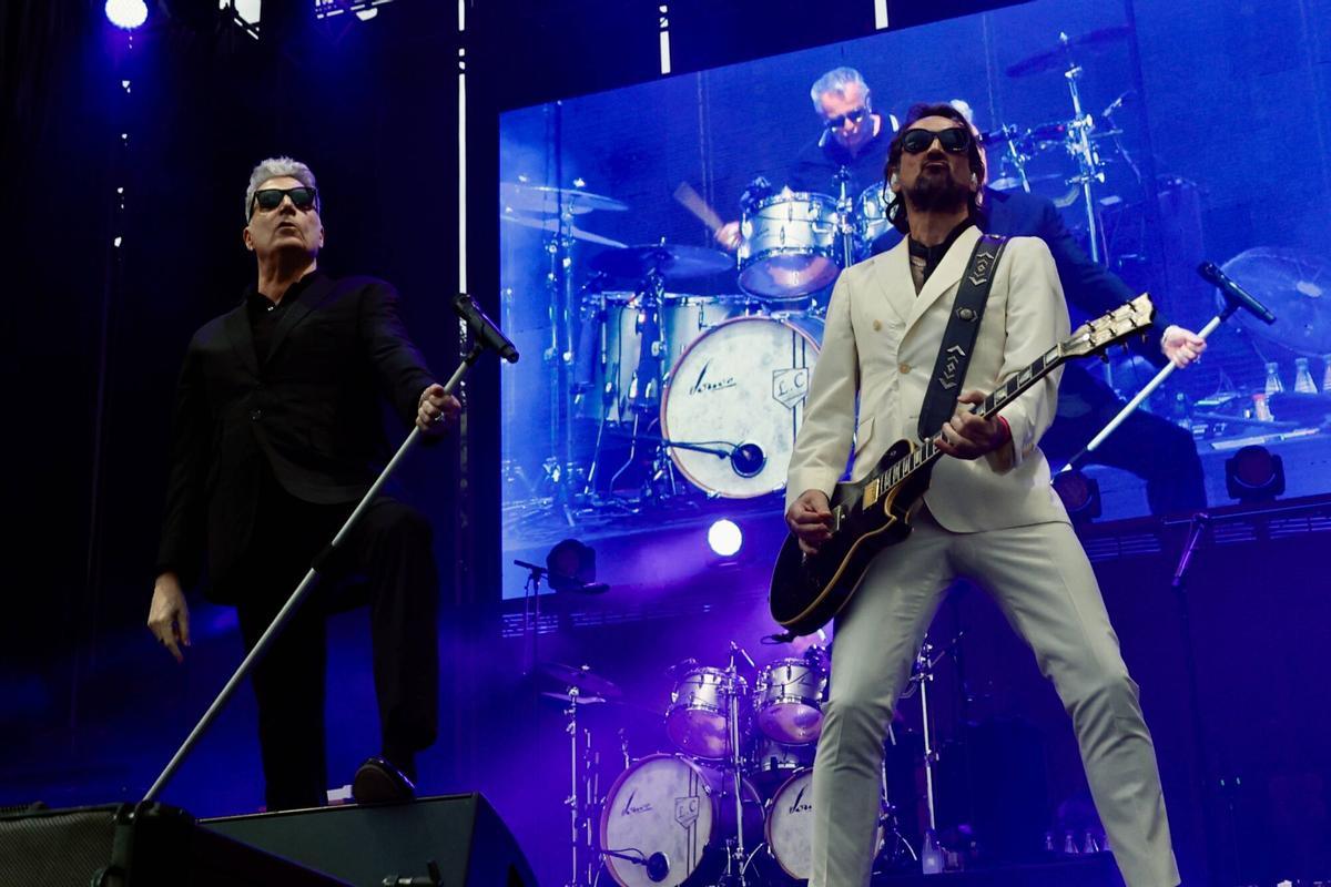 El concierto de Loquillo en el Festival Metrópoli de Gijón, en imágenes