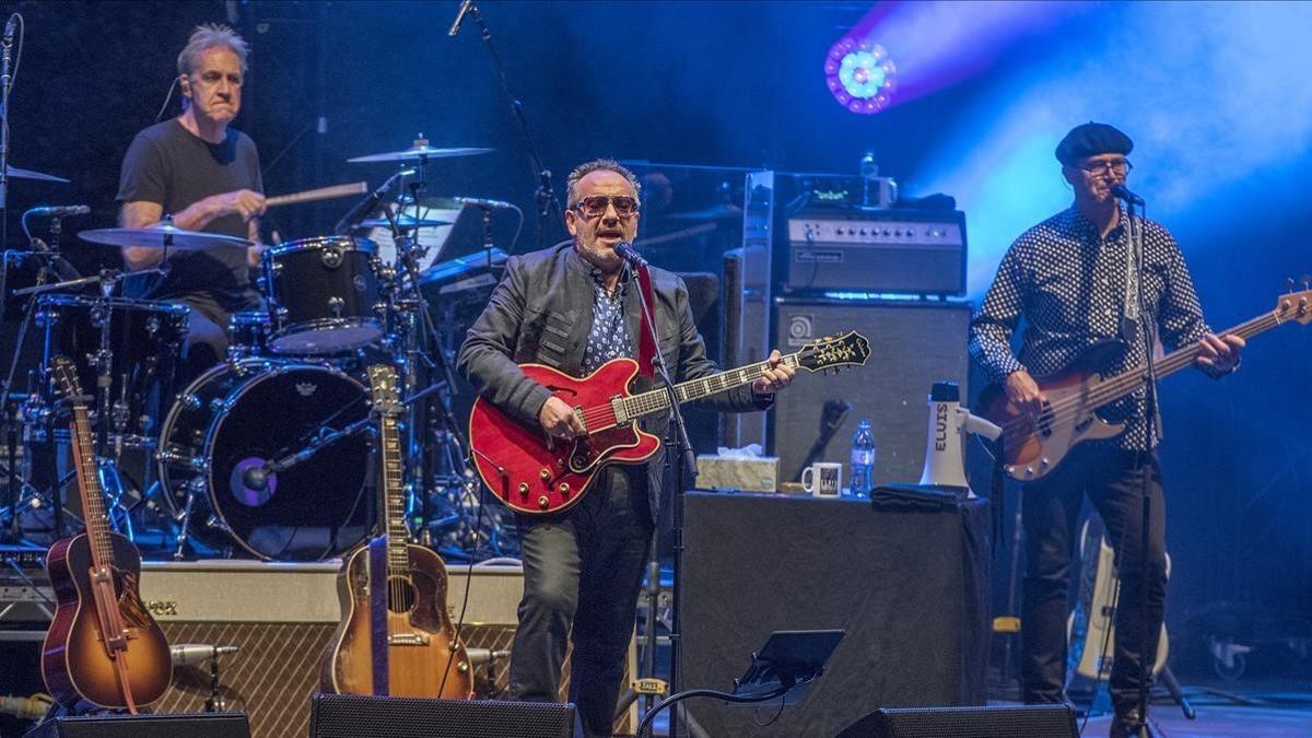 Elvis Costello, en el concierto que ofreció este miércoles en el Festival Jardins de Pedralbes