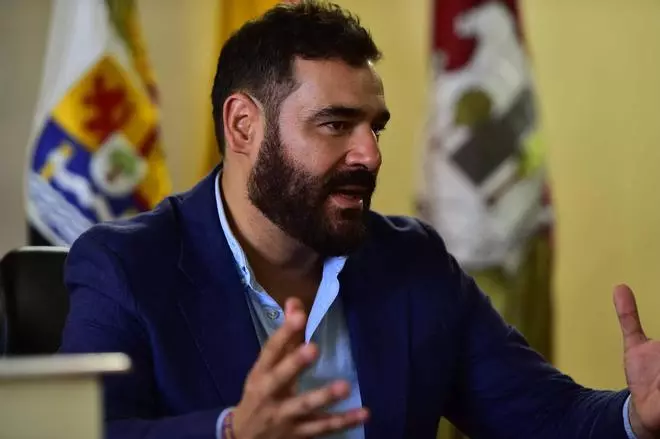 Galería | David Dóniga, alcalde de Plasencia: "Asfaltado, aceras e iluminación son las tres prioridades ahora"