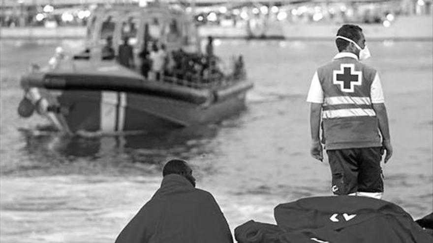 Rescatan a 1.650 inmigrantes en el mar Mediterráneo el fin de semana