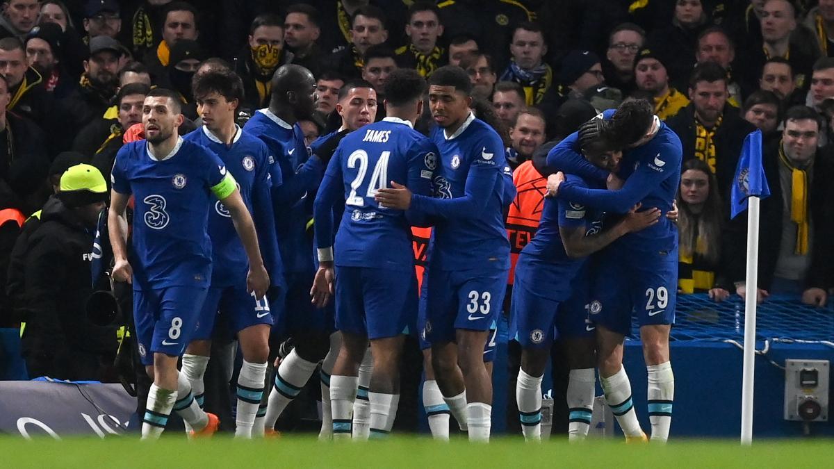 El Chelsea celebra el tanto de Sterling