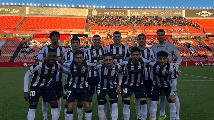 Once inicial del Castellón en Tarragona.