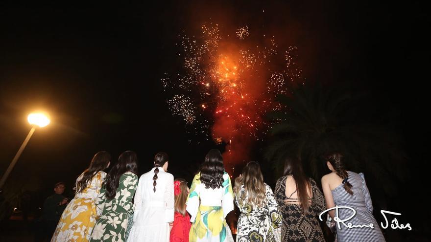 Cerca de 4.000 personas celebran la fiesta del homenaje al fuego en Alicante