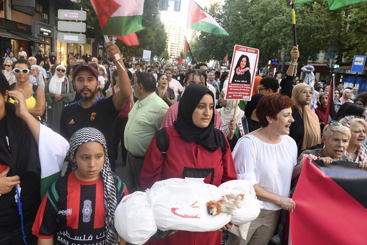 La manifestación de Murcia a favor de Gaza, en imágenes