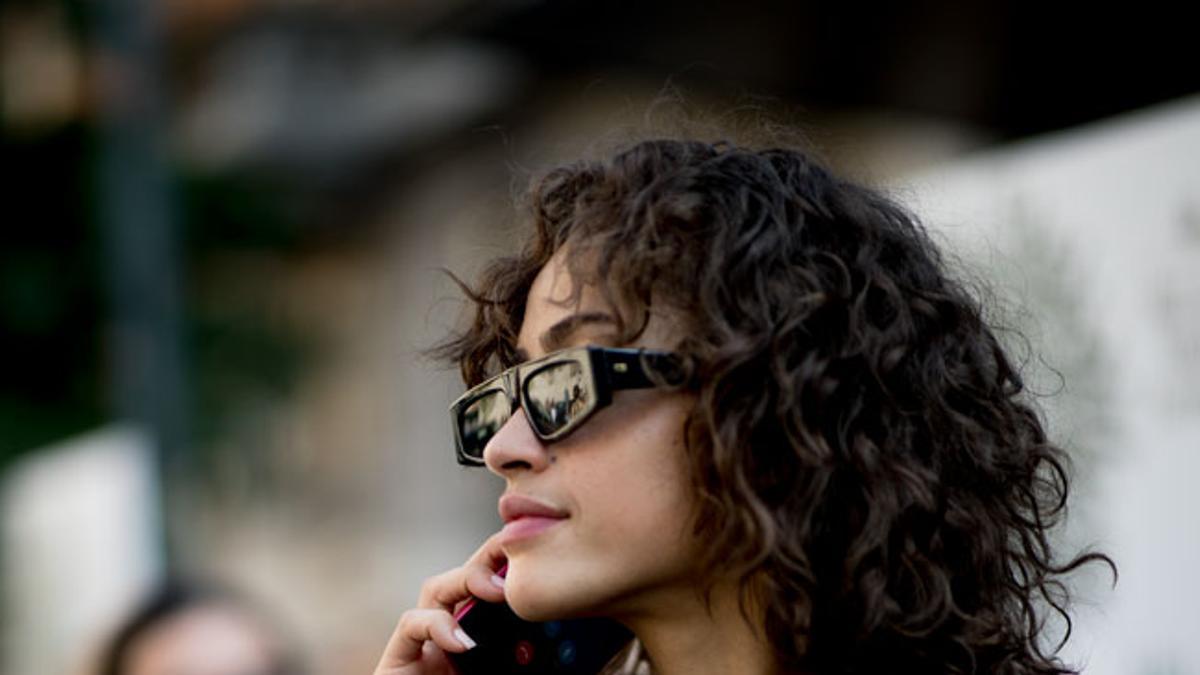 Modelos con pelo rizado en la Semana de la Moda de Milán