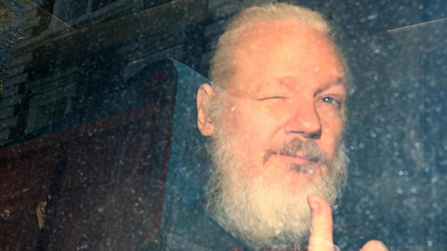 Julian Assange, tras ser arrestado en la embajada de Ecuador.