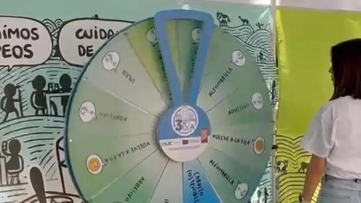 VÍDEO | El "roadshow de los lácteos" que busca acercar al consumidor zamorano a la leche