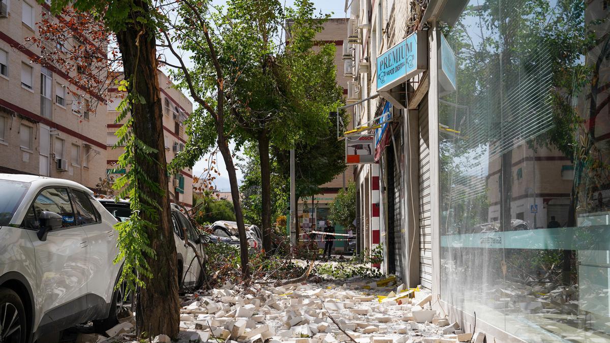 SEÍSMO ANDALUCÍA | Juanma Moreno advierte a Granada que puede haber más «movimientos sísmicos y réplicas» tras el nuevo terremoto de este martes