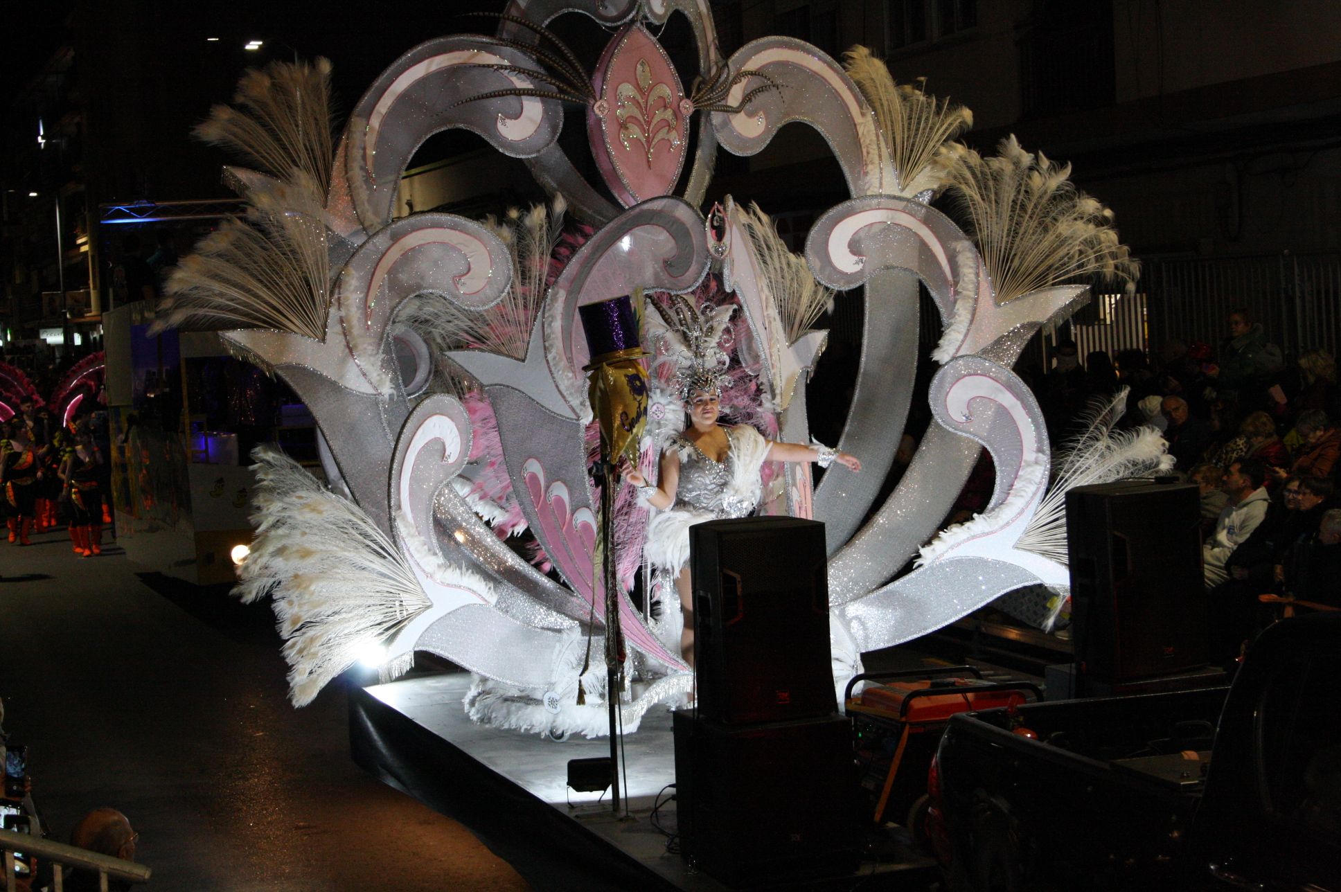 Macrogalería de fotos del primer gran desfile del Carnaval de Vinaròs