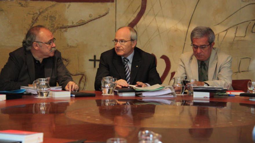 Carod-Rovira, Montilla i Saura, el setembre de 2010, en una reunió del Govern.
