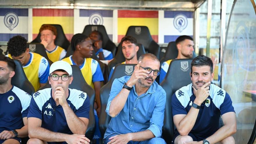 Beto Company, tras el empate del Hércules con el Nàstic: «En mi debe está haber fallado en dos días clave»
