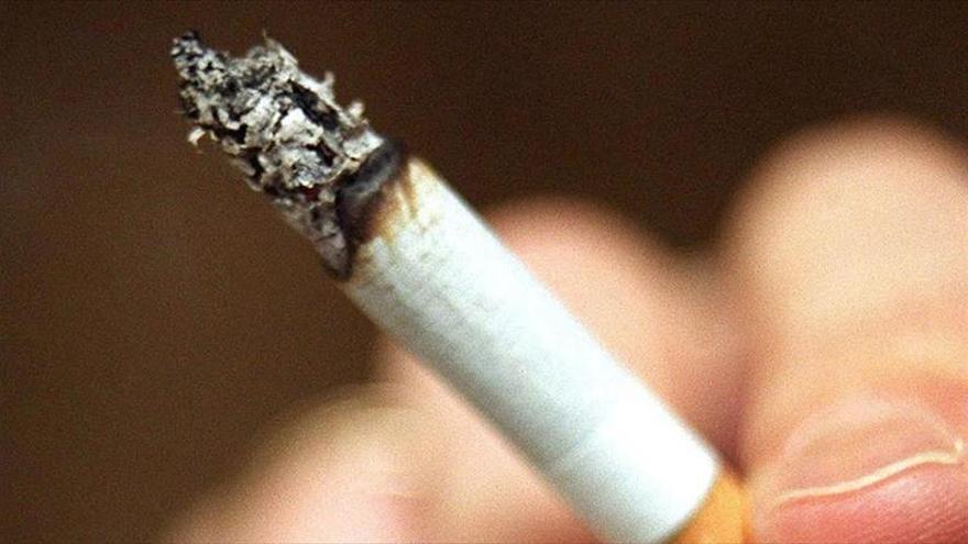 Los niños ‘fuman’ cada año de 60 a 150 cigarros si viven con fumadores